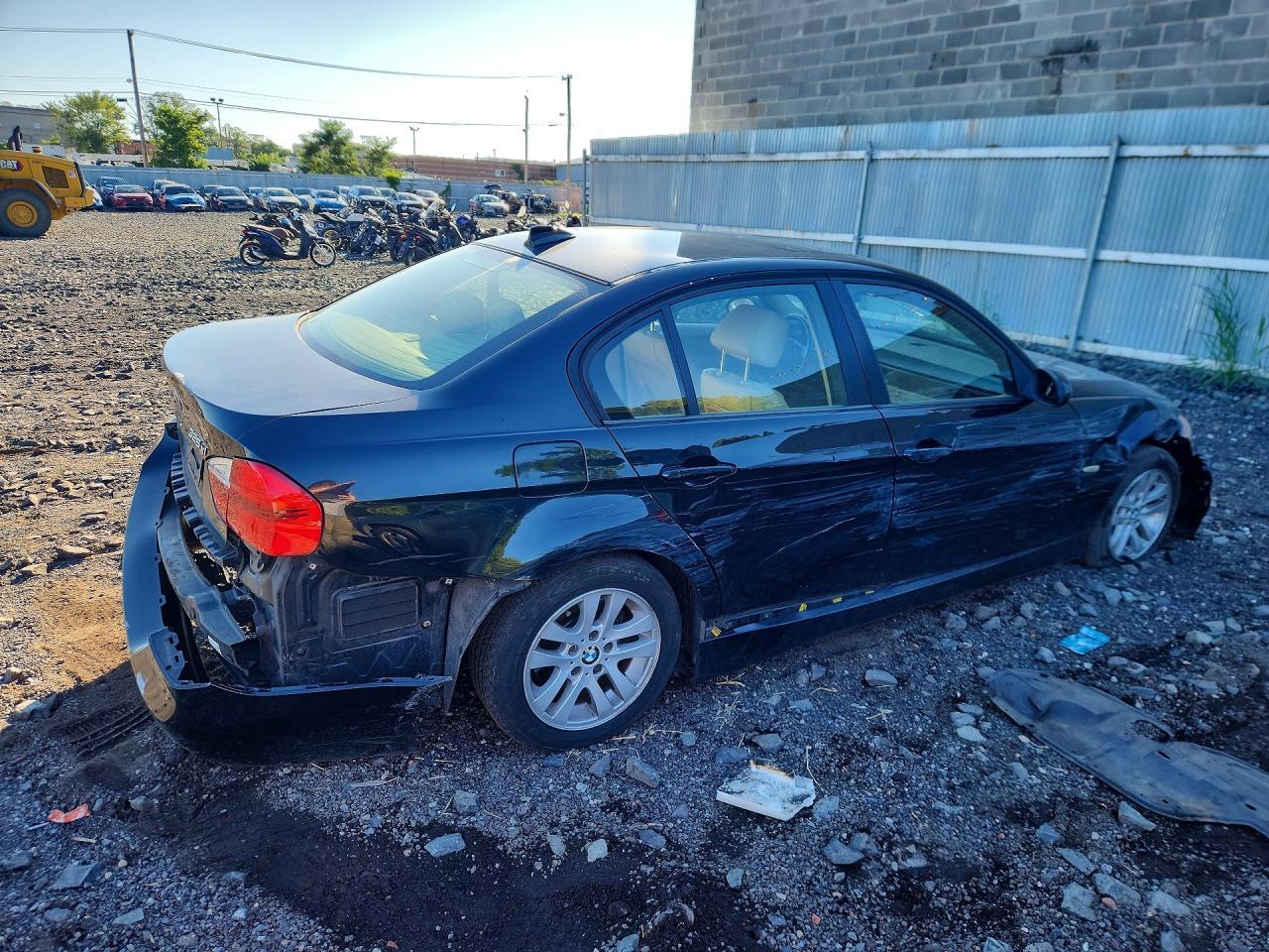 2006 BMW 325 Xi - Фото 3