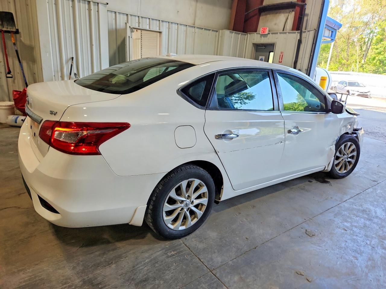 2019 Nissan Sentra Sv - Фото 3
