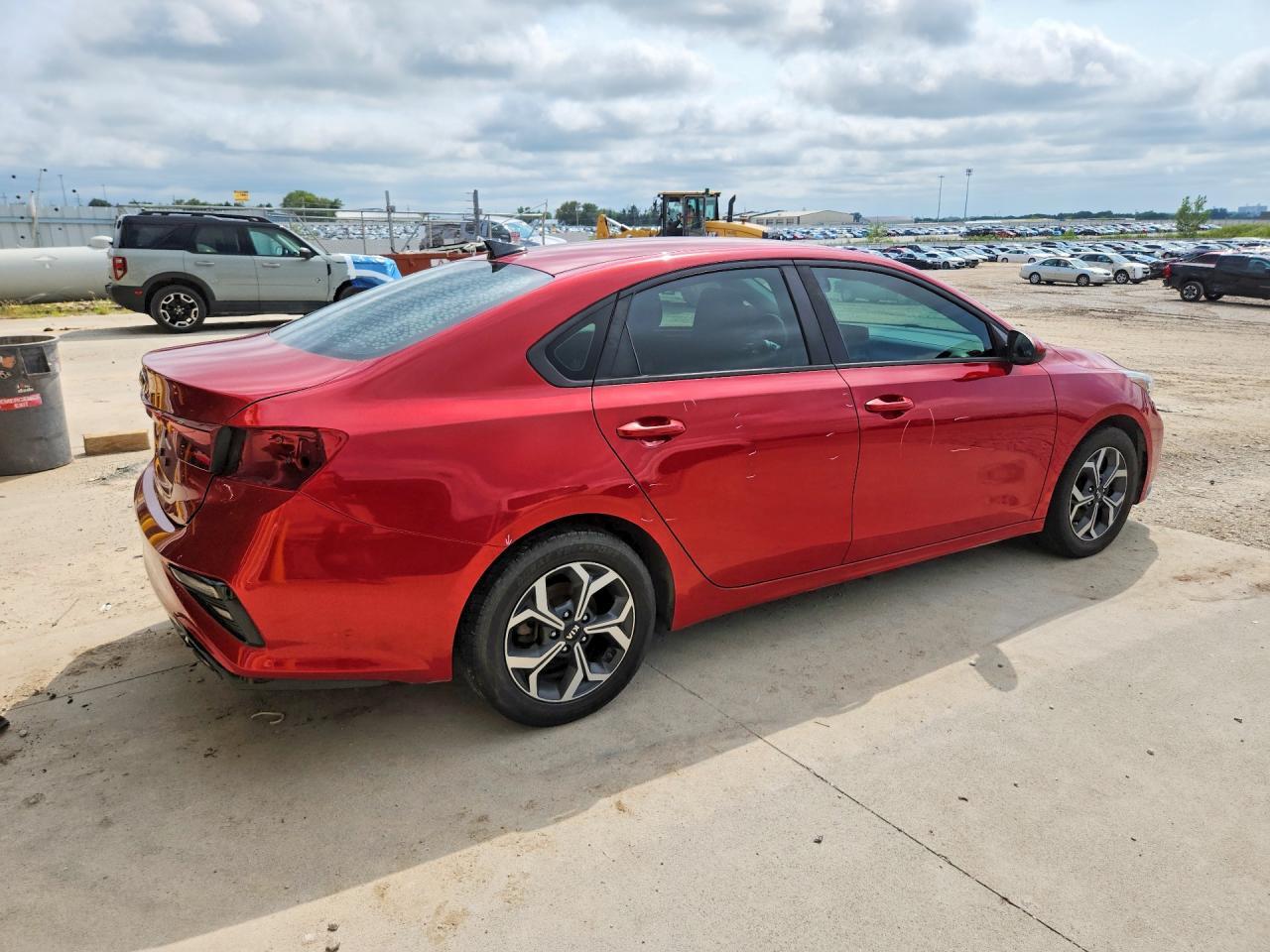 2019 Kia Forte Lxs - Фото 3