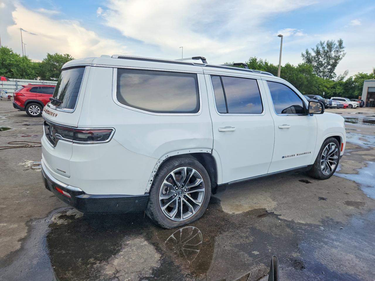 2023 Jeep Grand Wagoneer Series Iii - Фото 3