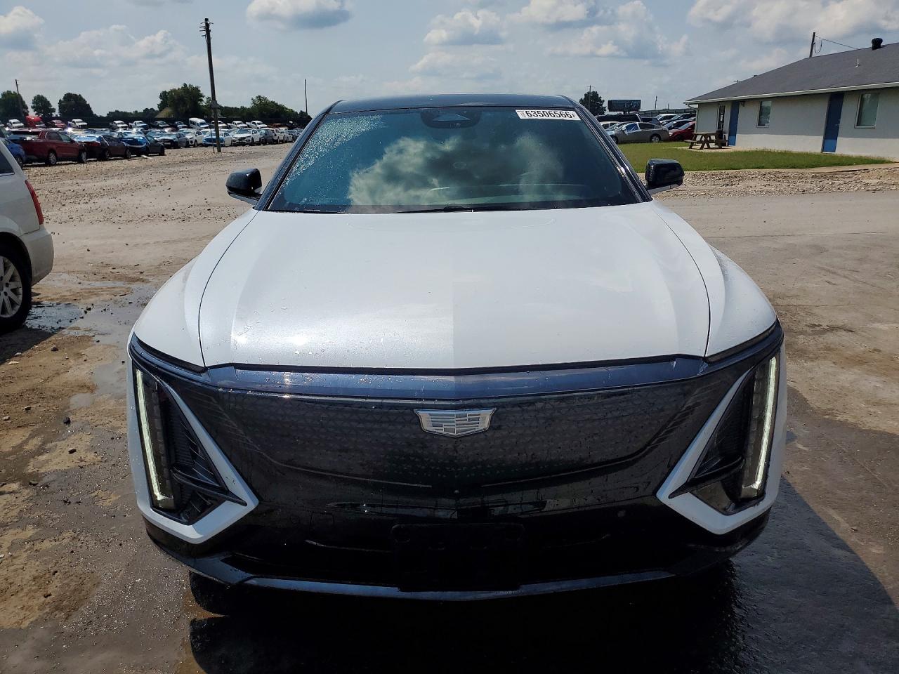 2026 Cadillac Lyriq Sport - Image 5