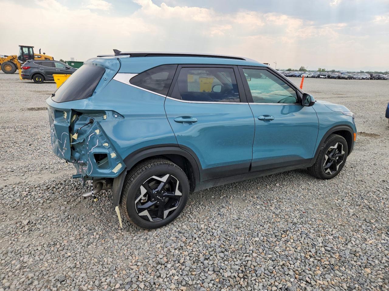 2025 Kia Seltos Ex - Image 3