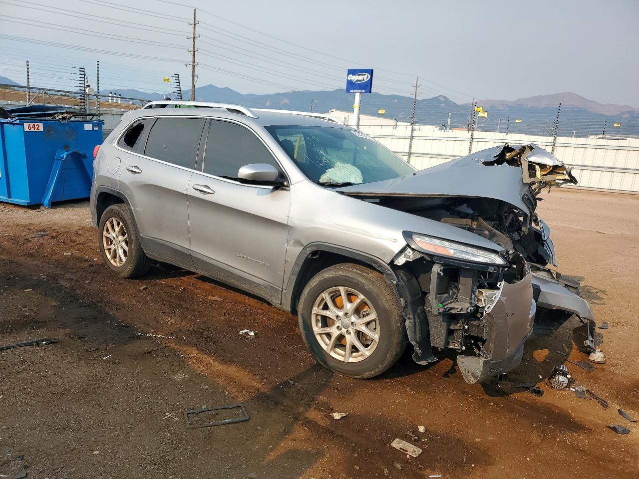 2015 Jeep Cherokee Latitude - Фото 4