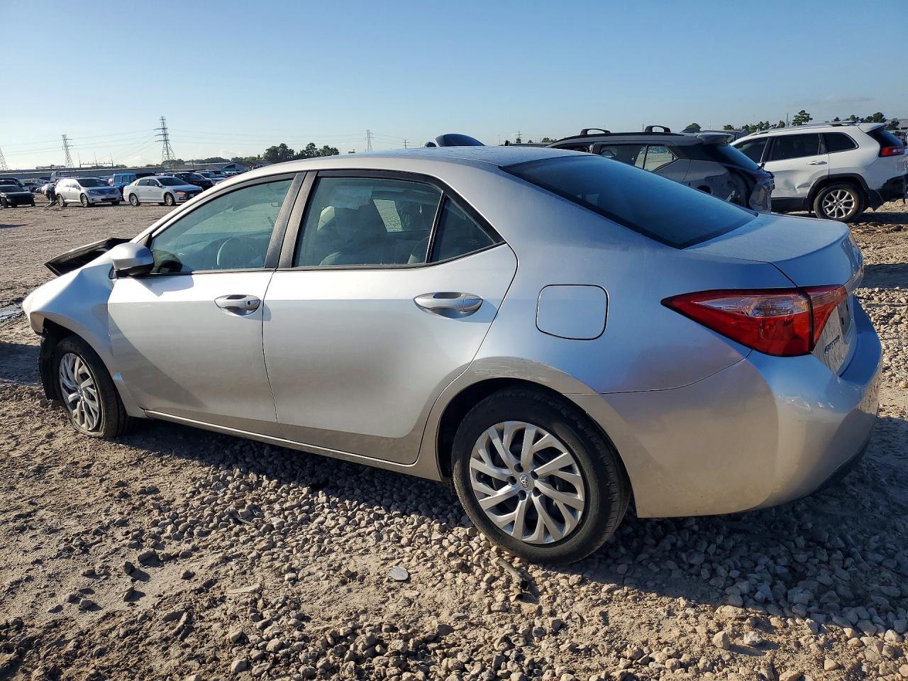 2018 Toyota Corolla Le - Фото 2