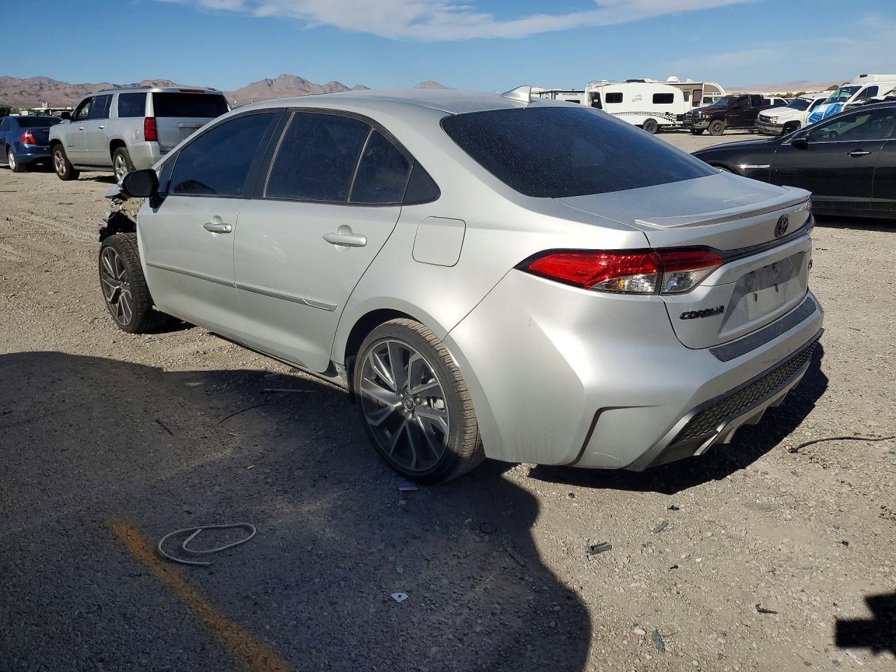 2021 Toyota Corolla Se - Фото 2