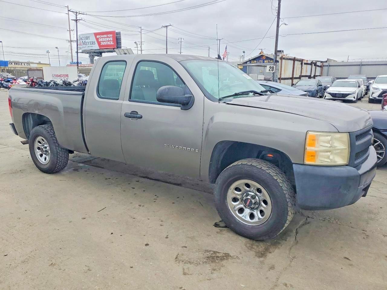 2008 Chevrolet Silverado C1500 - Фото 4