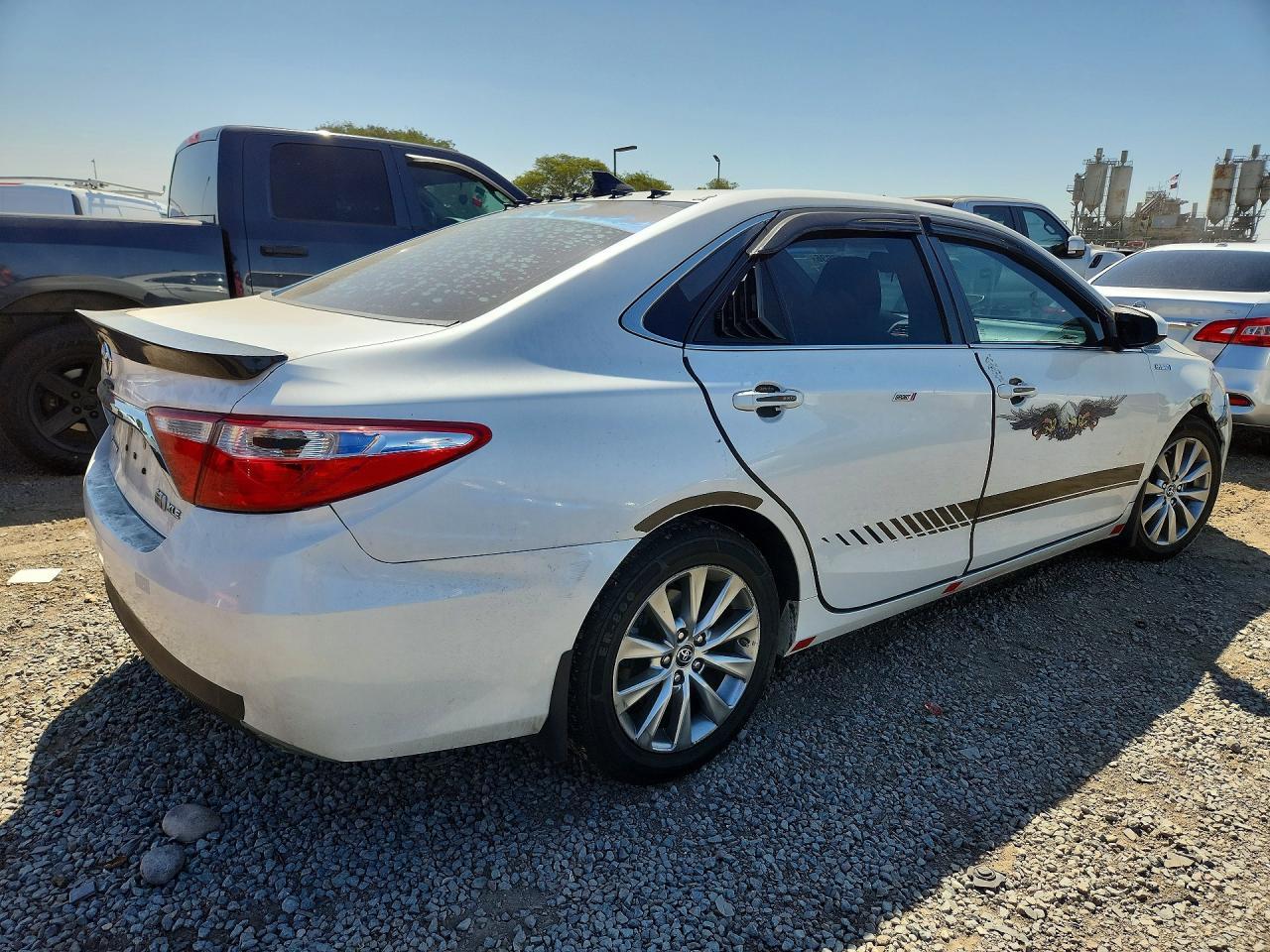 2015 Toyota Camry Hybrid Xle - Image 3