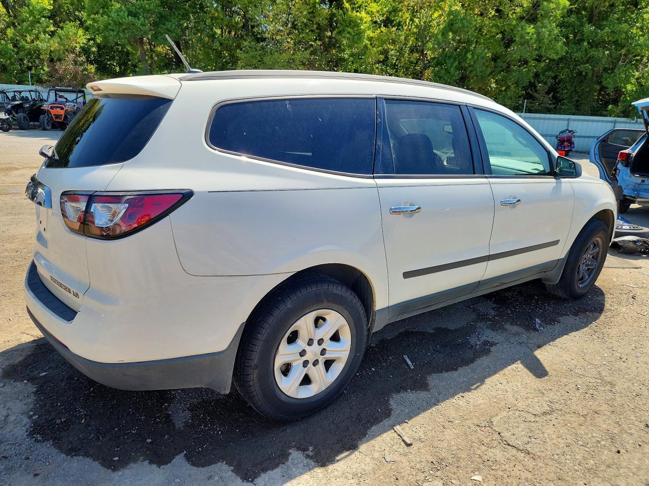 2014 Chevrolet Traverse Ls - Фото 3