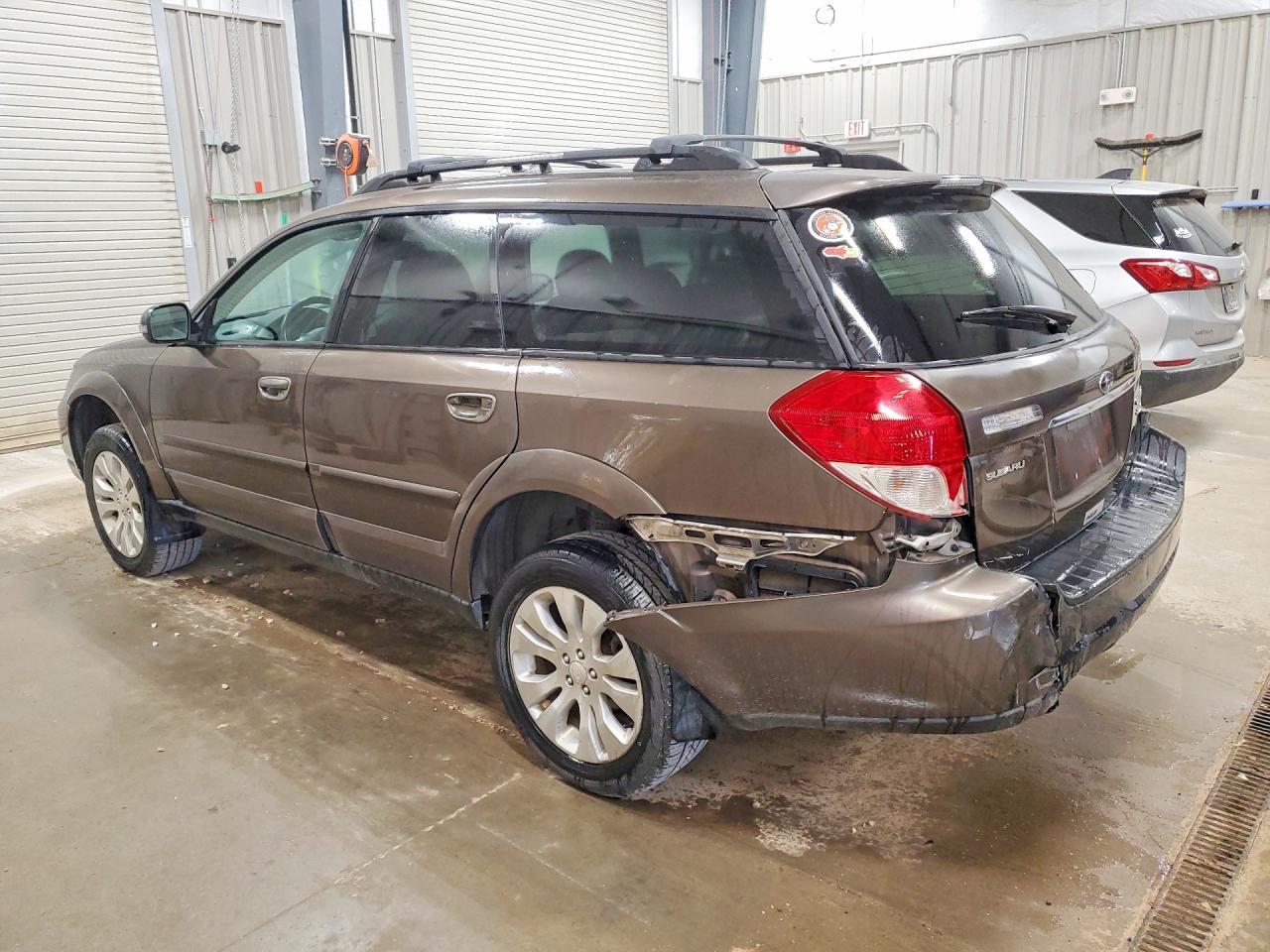 2009 Subaru Outback 2.5Xt Limited - Image 2