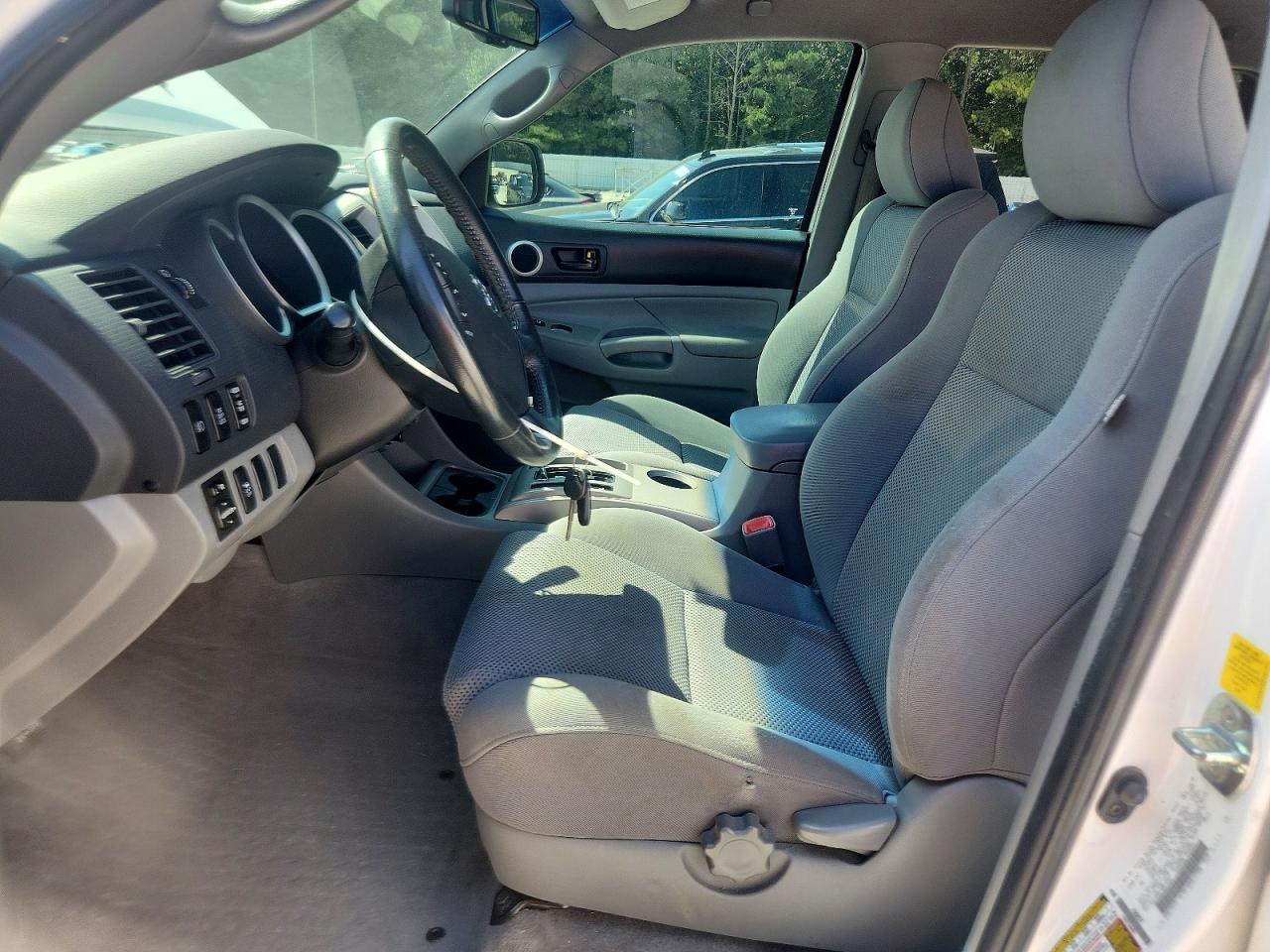 2011 Toyota Tacoma Double Cab Prerunner - Image 7