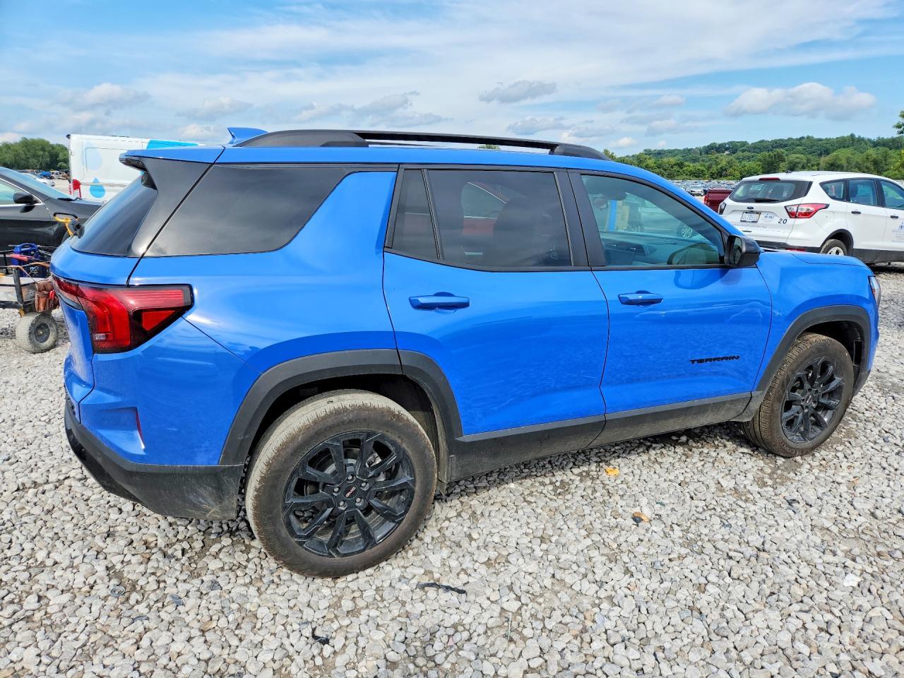 2026 GMC Terrain Elevation - Фото 3