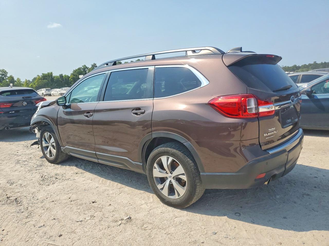 2020 Subaru Ascent Premium - Фото 2