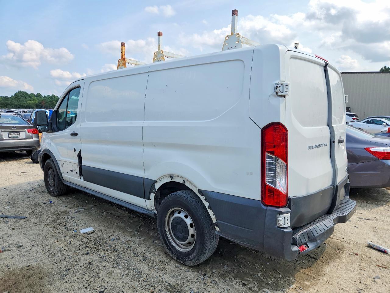 2015 Ford Transit T-150 - Фото 2