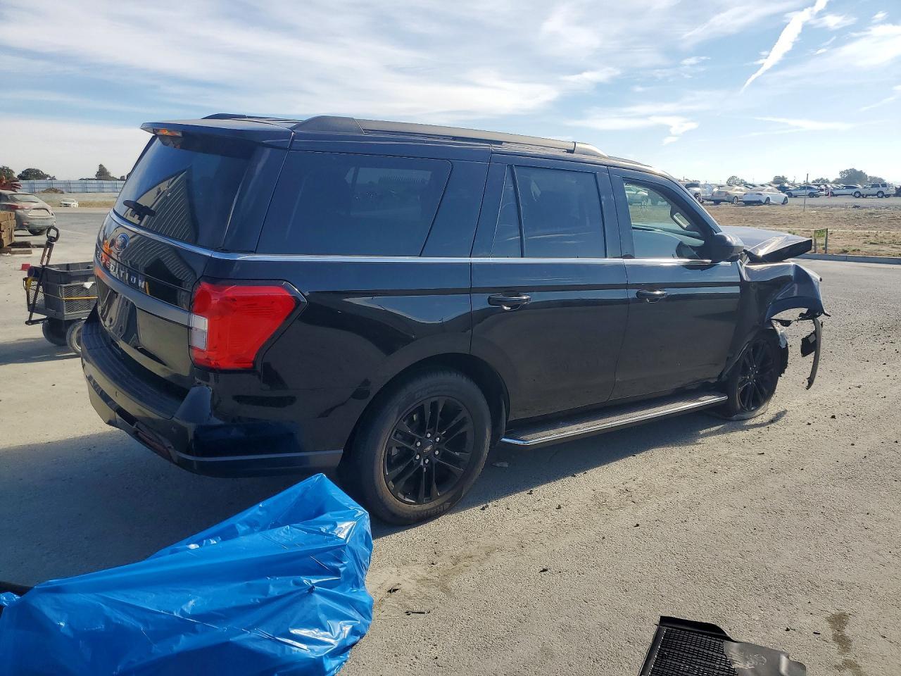 2022 Ford Expedition Xlt - Фото 3