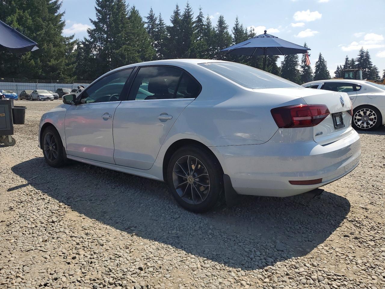 2017 Volkswagen Jetta S - Фото 2