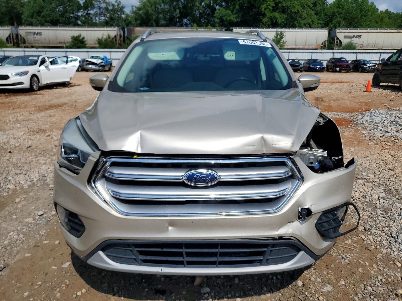 2017 Ford Escape Titanium - Image 5