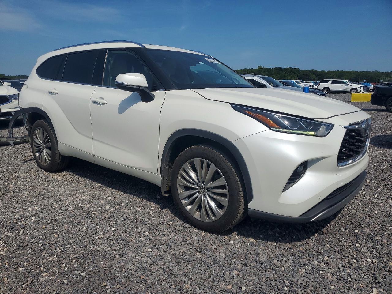 2020 Toyota Highlander Platinum - Фото 4