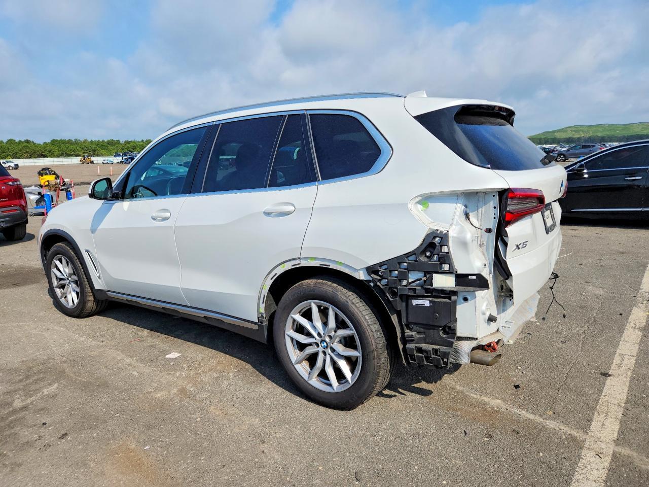 2023 BMW X5 xDrive40I - Фото 2