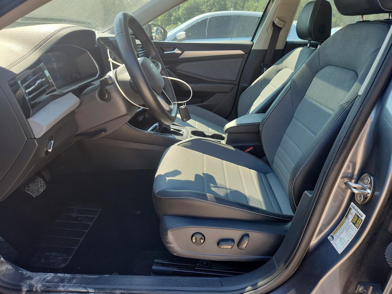 2025 Volkswagen Jetta Se - Фото 7