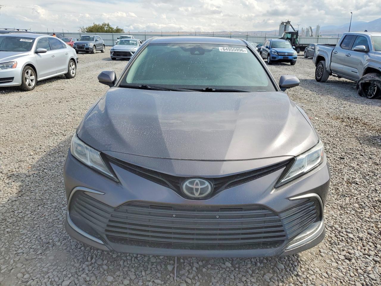 2022 Toyota Camry Le - Image 5