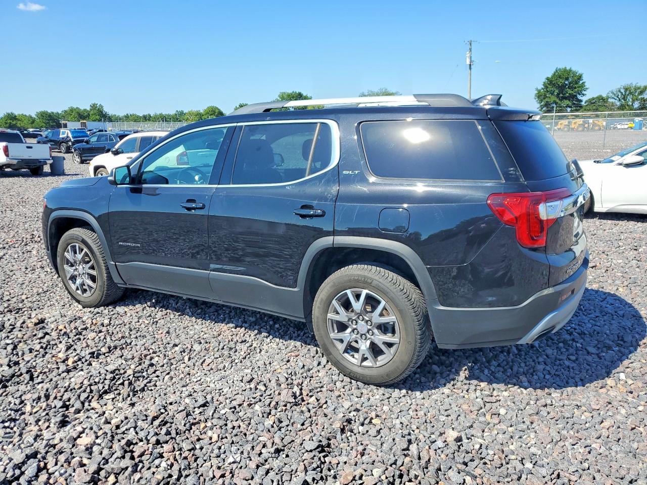 2021 GMC Acadia Slt - Фото 2