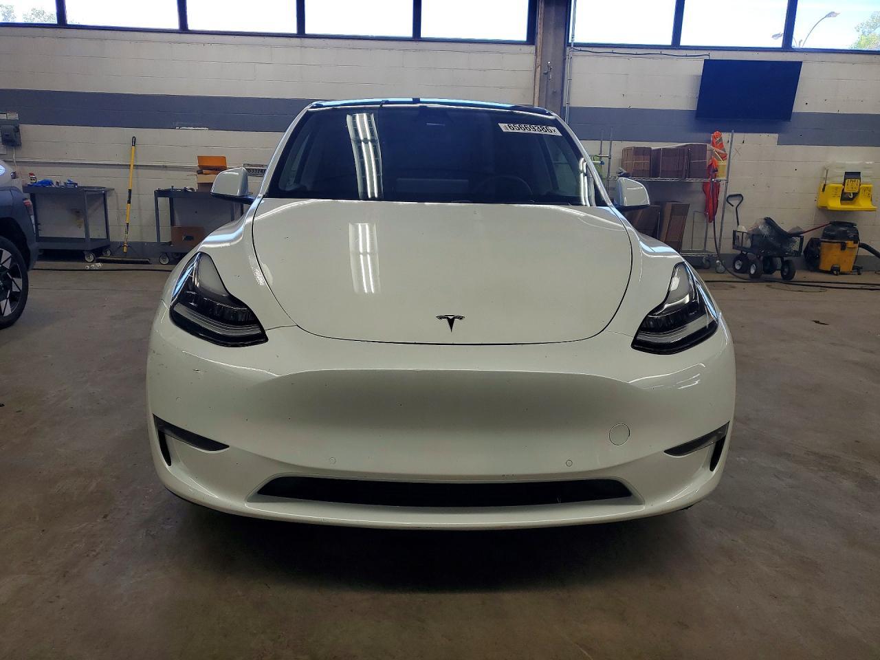 2020 Tesla Model Y - Image 5