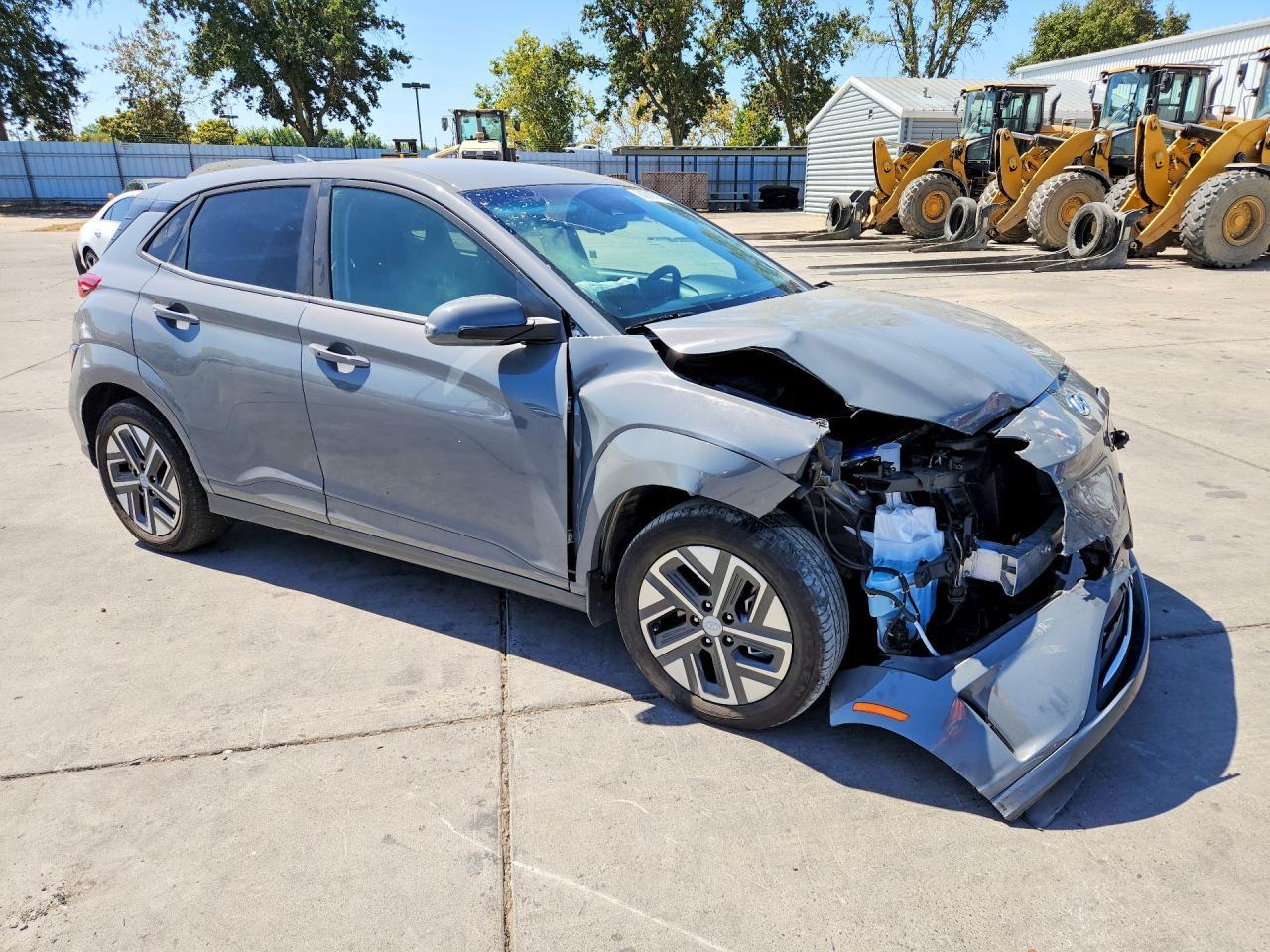 2023 Hyundai Kona Se - Image 4