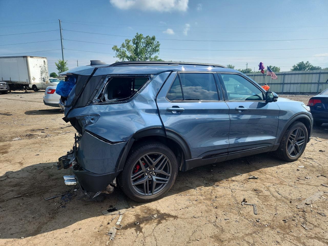 2026 Ford Explorer St - Фото 3