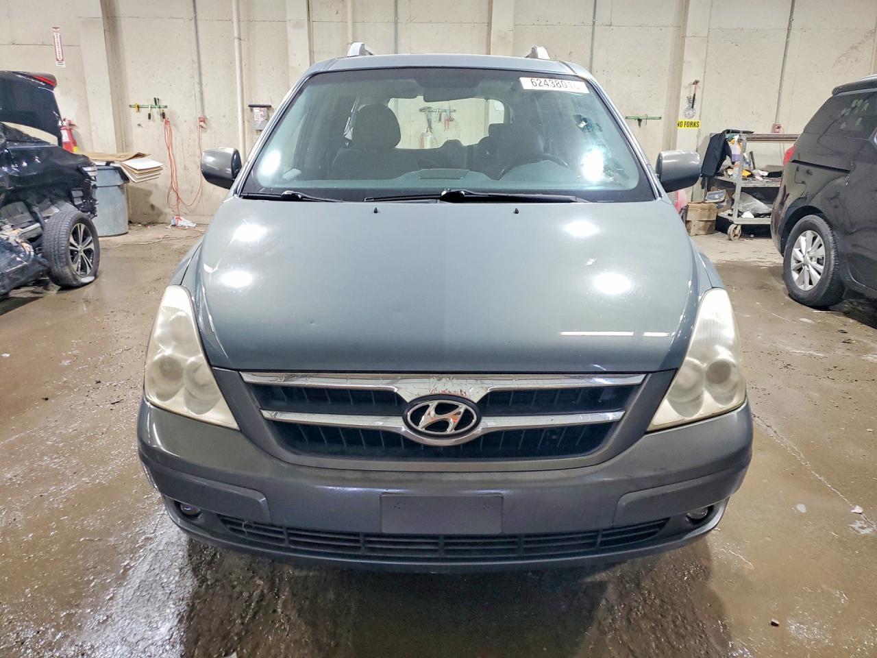 2007 Hyundai Entourage Gls - Фото 5