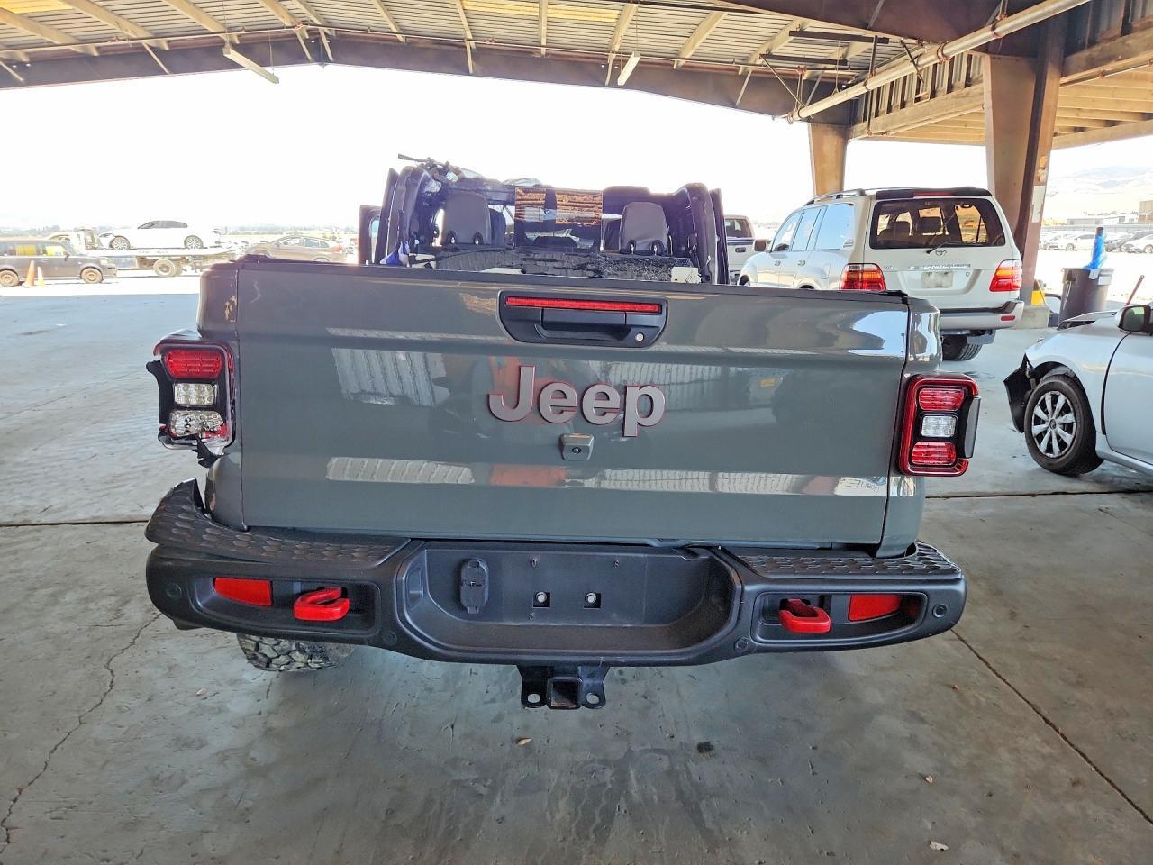 2020 Jeep Gladiator Rubicon - Фото 6