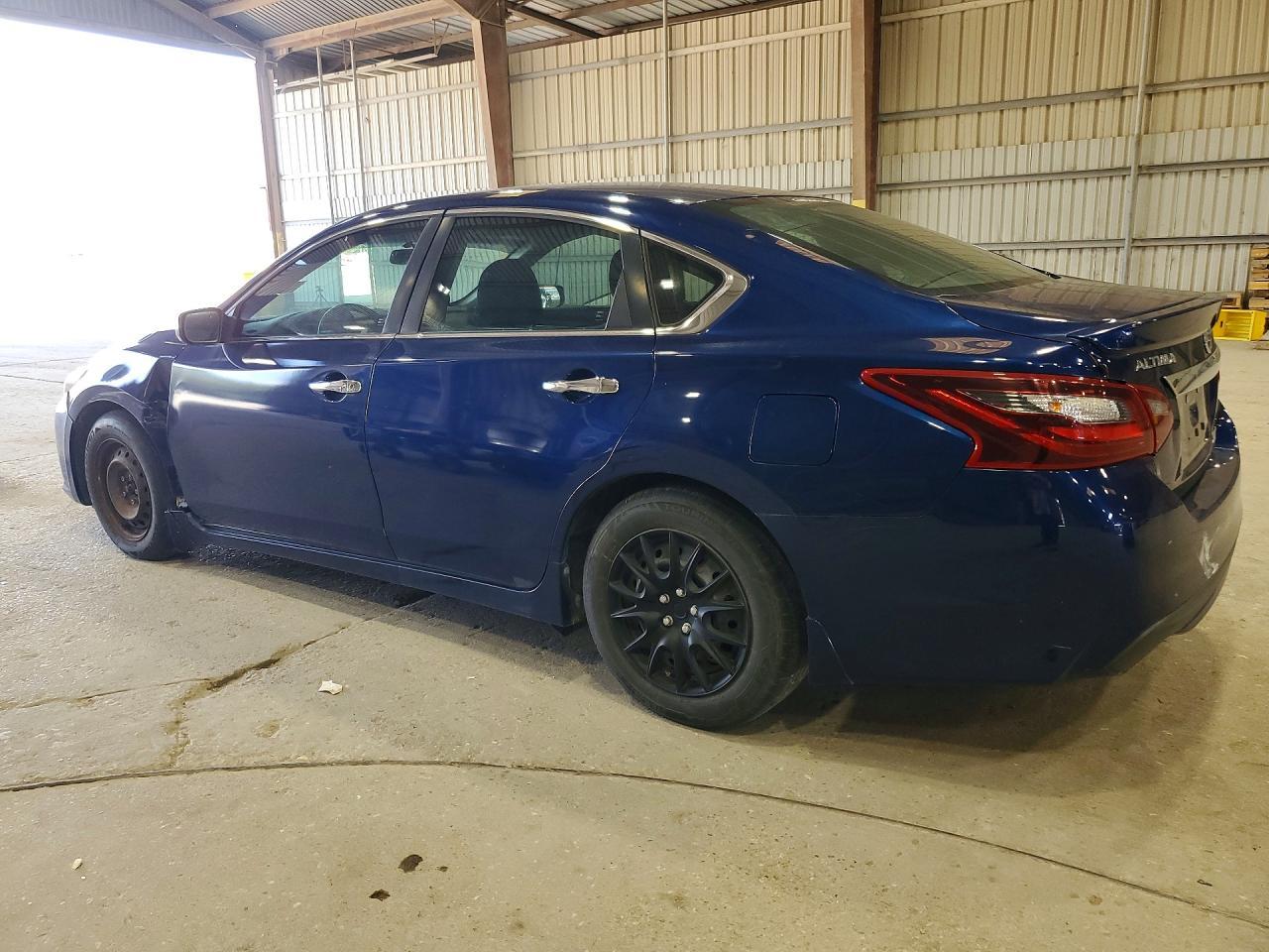2017 Nissan Altima 2.5 - Фото 2