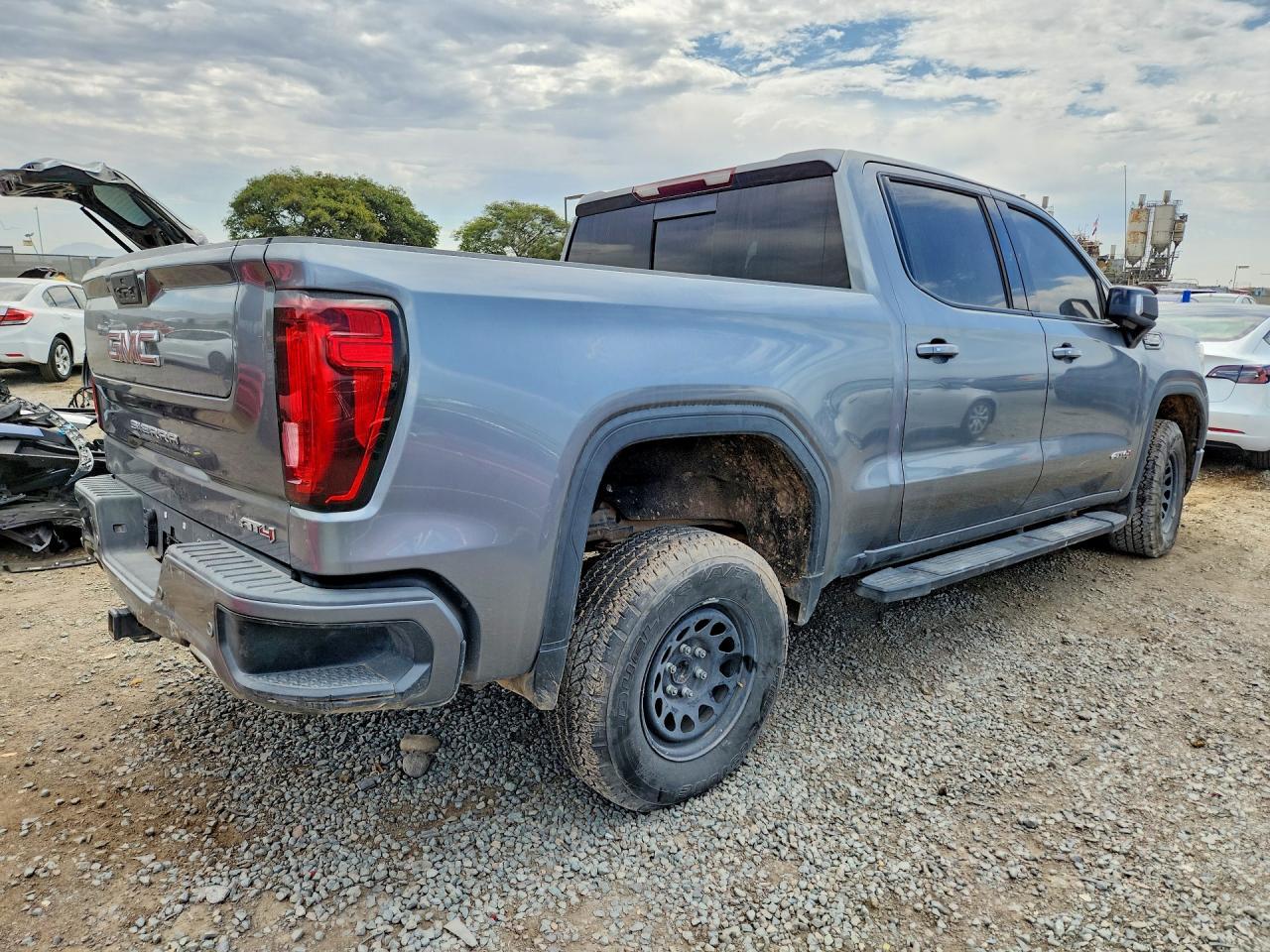 2020 GMC Sierra K1500 At4 - Image 3