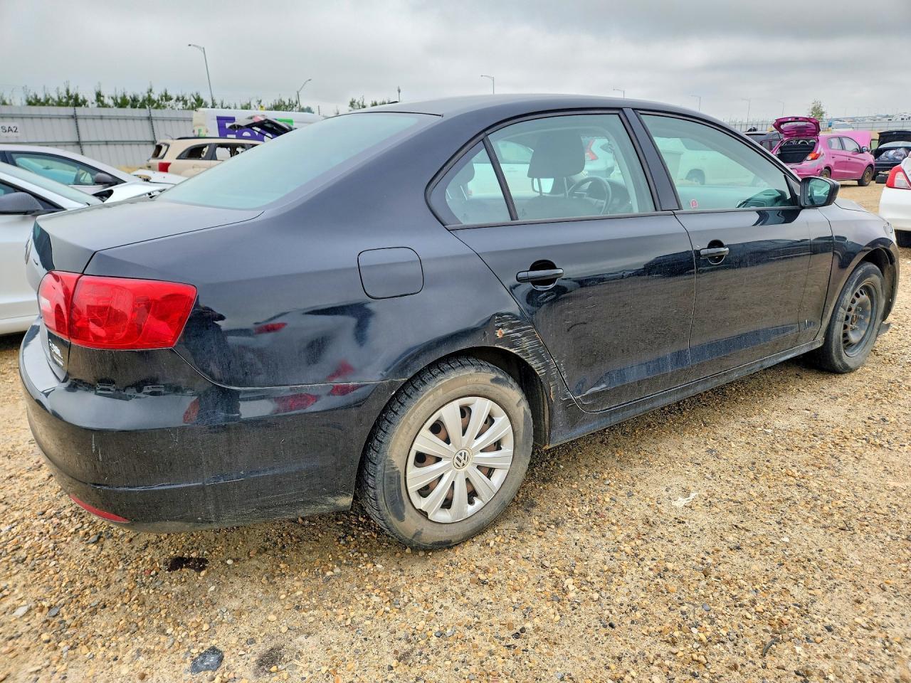 2013 Volkswagen Jetta Base - Image 3