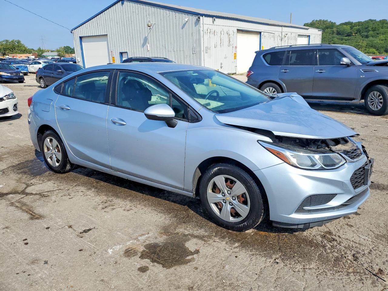 2017 Chevrolet Cruze Ls - Image 4