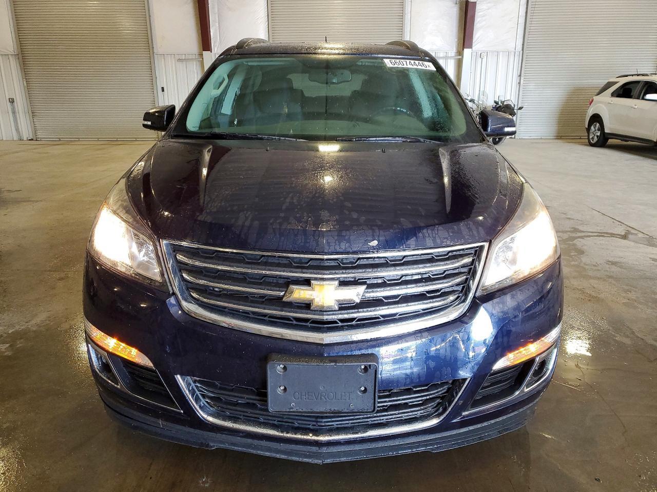 2017 Chevrolet Traverse Lt - Image 5
