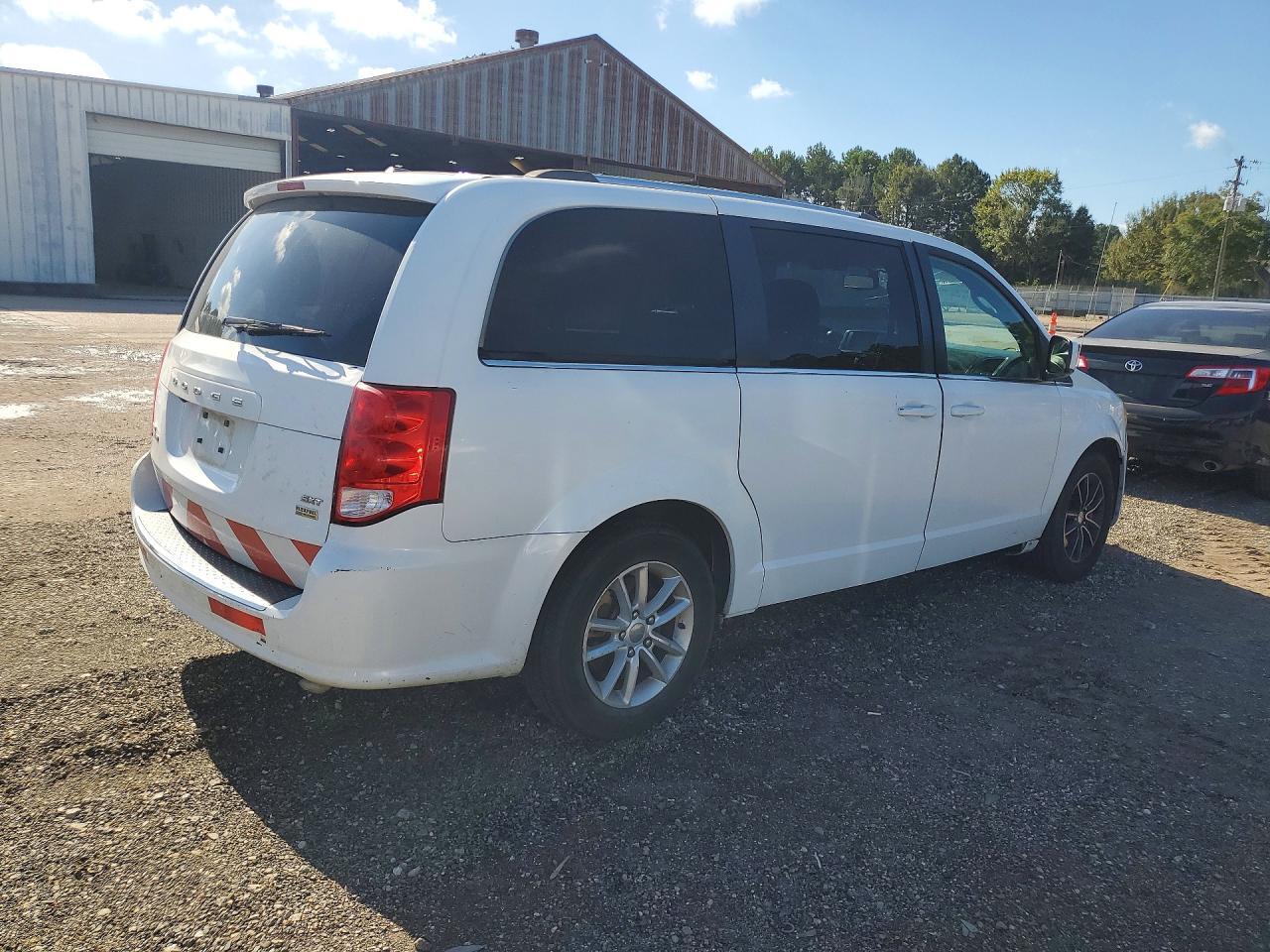 2018 Dodge Grand Caravan Sxt - Image 3