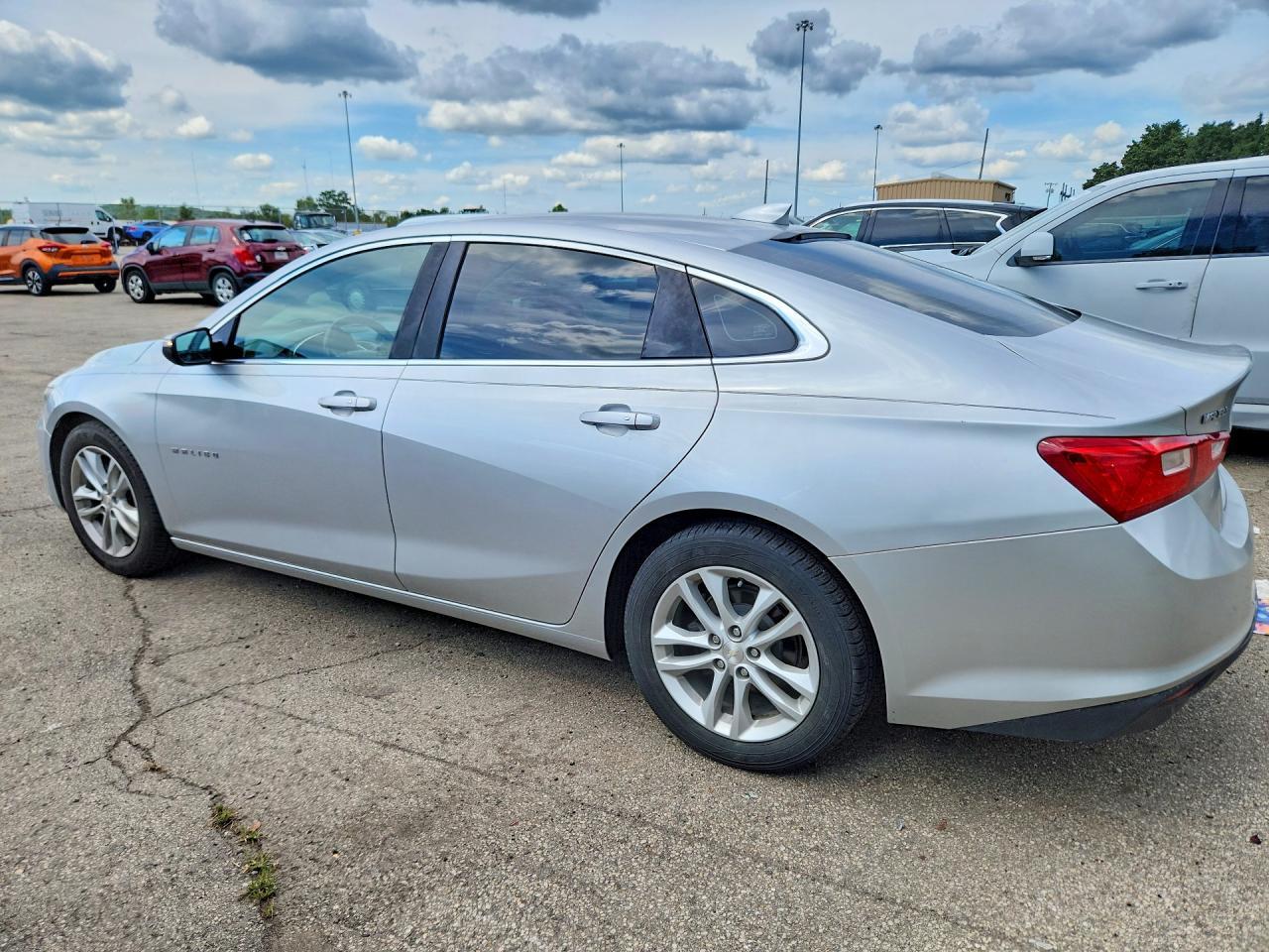2016 Chevrolet Malibu Lt - Фото 2