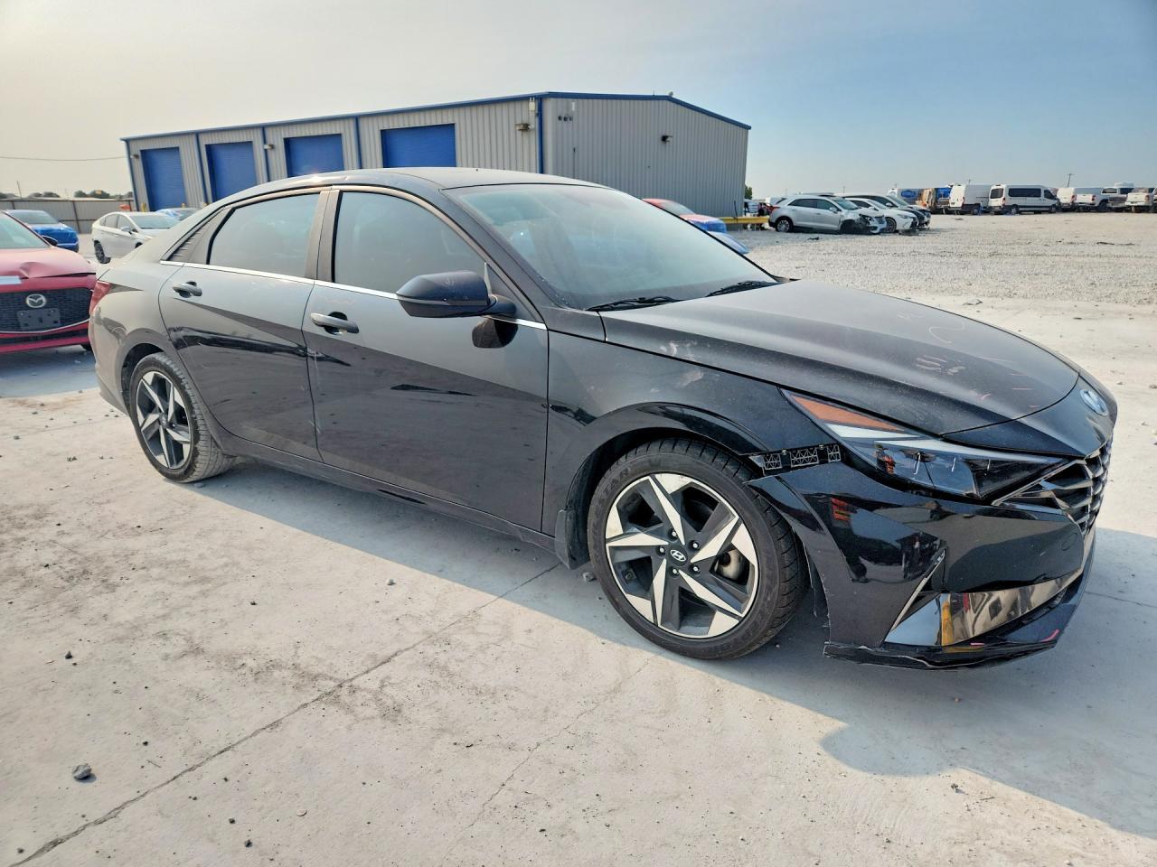 2023 Hyundai Elantra Limited - Фото 4