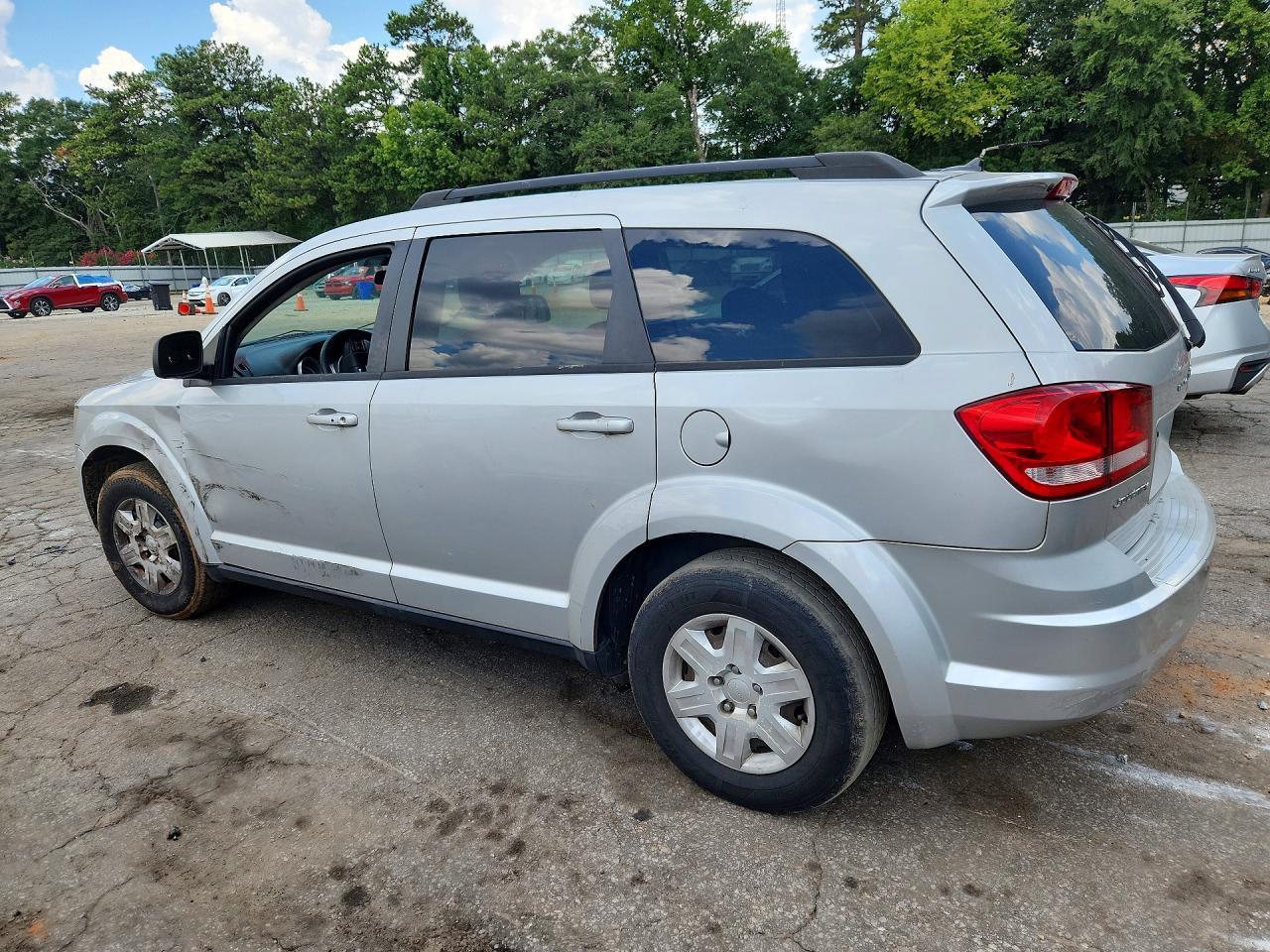2011 Dodge Journey Express - Image 2