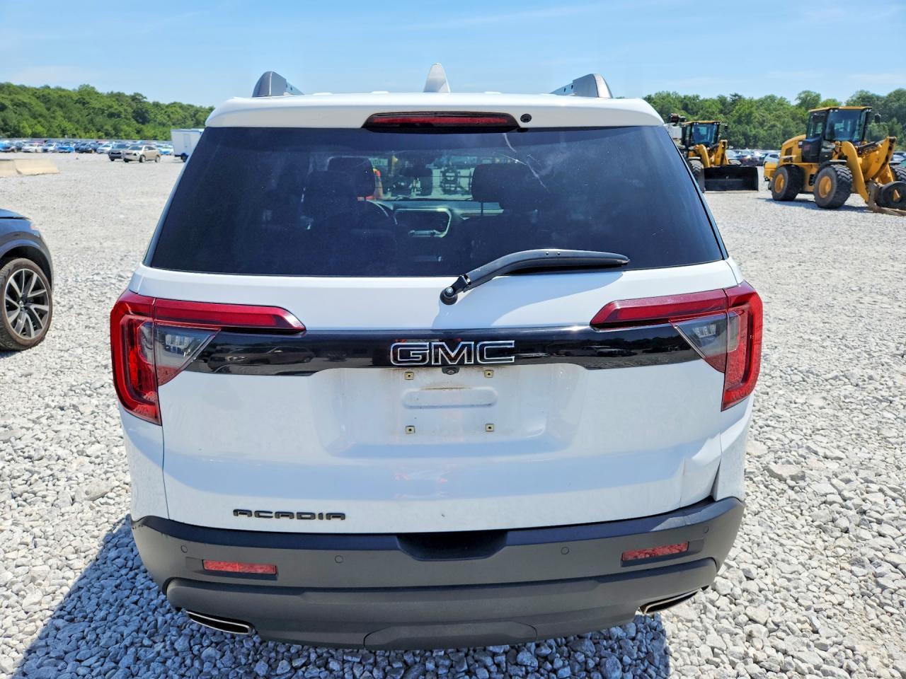 2022 GMC Acadia Sle - Image 6
