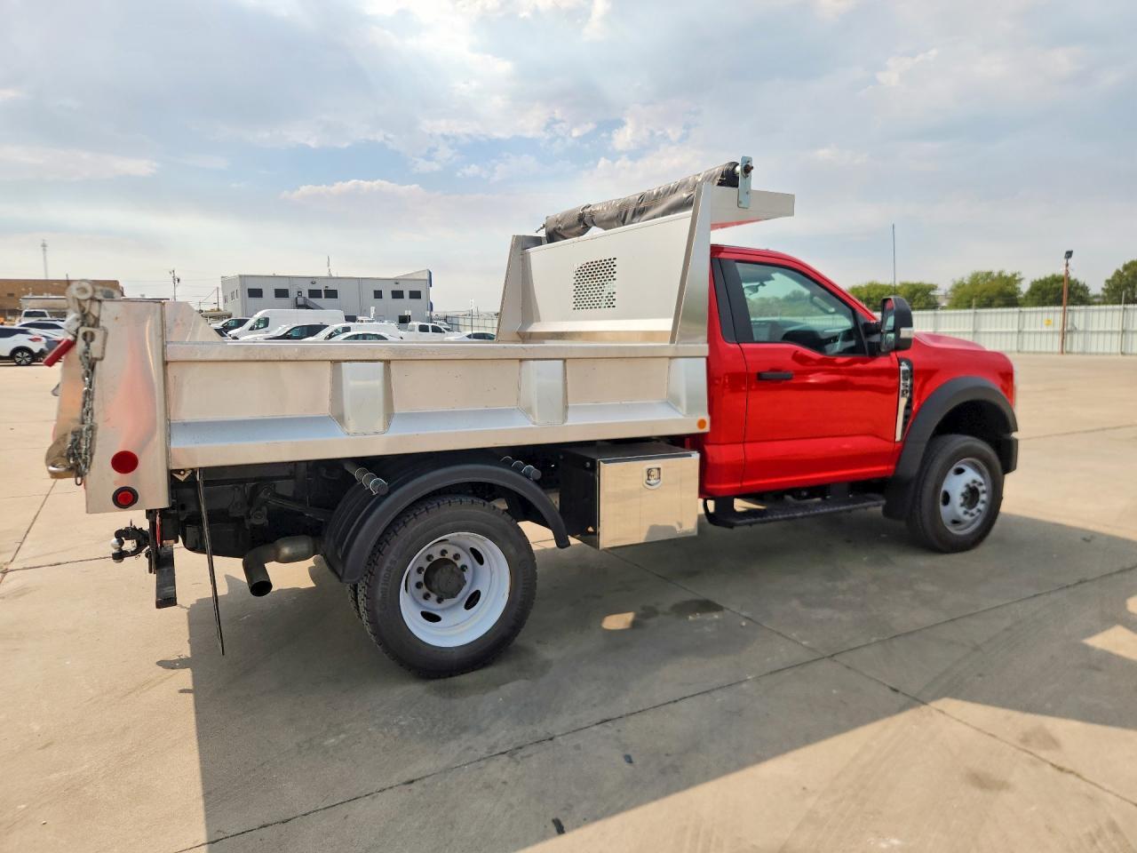 2024 Ford F550 Super Duty - Фото 3