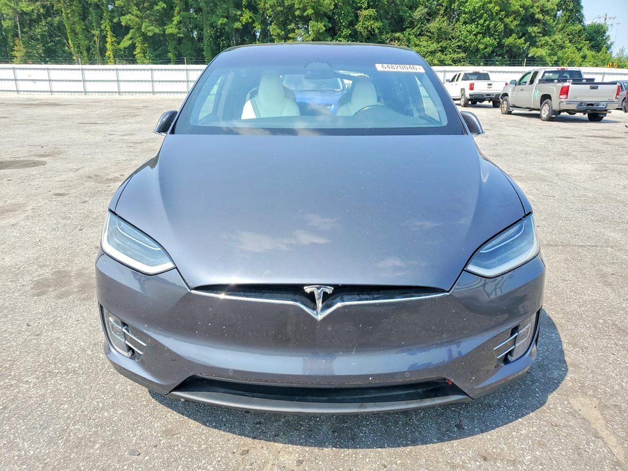 2018 Tesla Model X - Image 5
