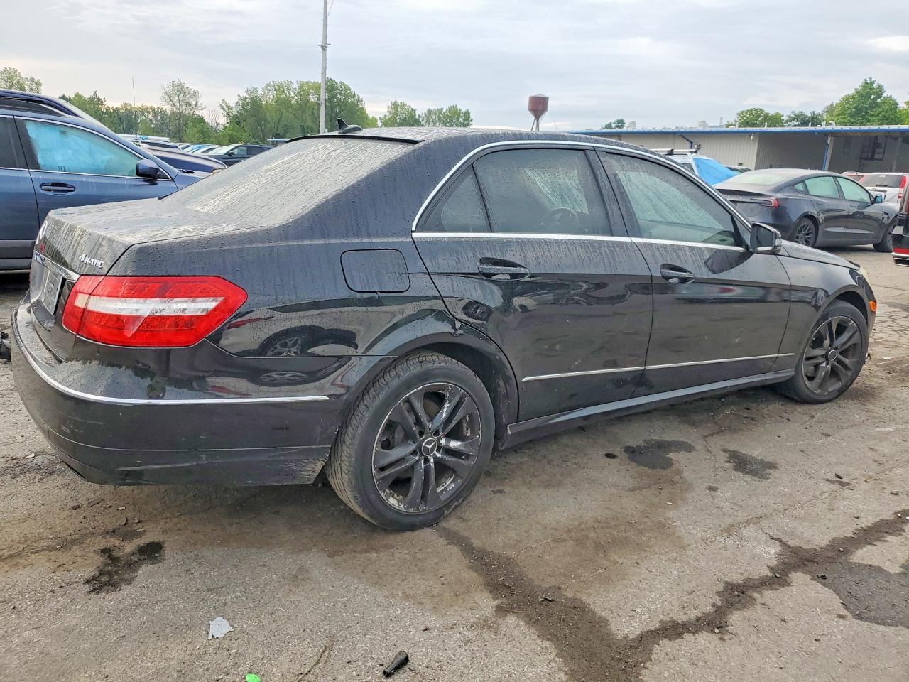 2010 Mercedes-Benz E 350 4Matic - Image 3