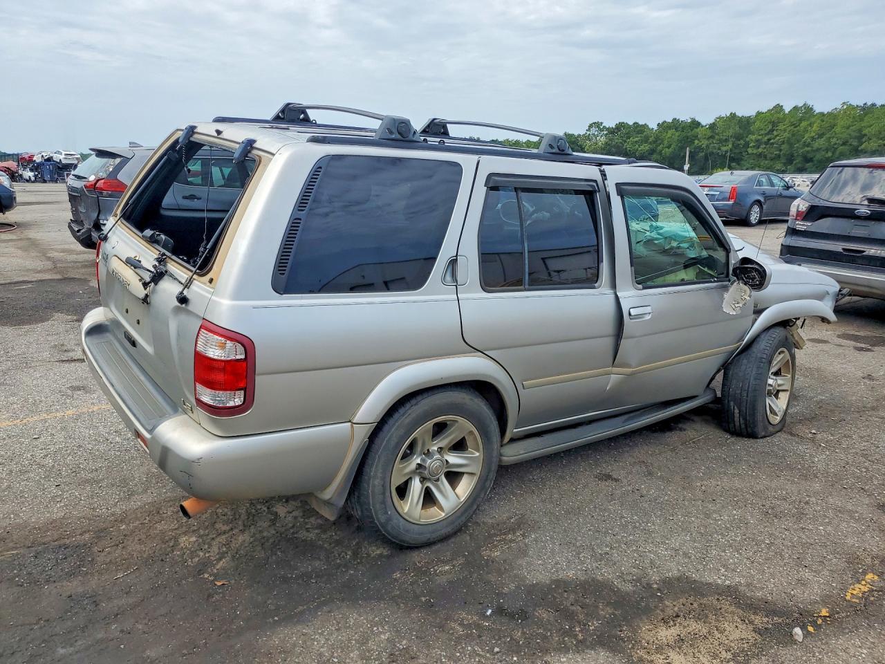 2004 Nissan Pathfinder Se - Image 3