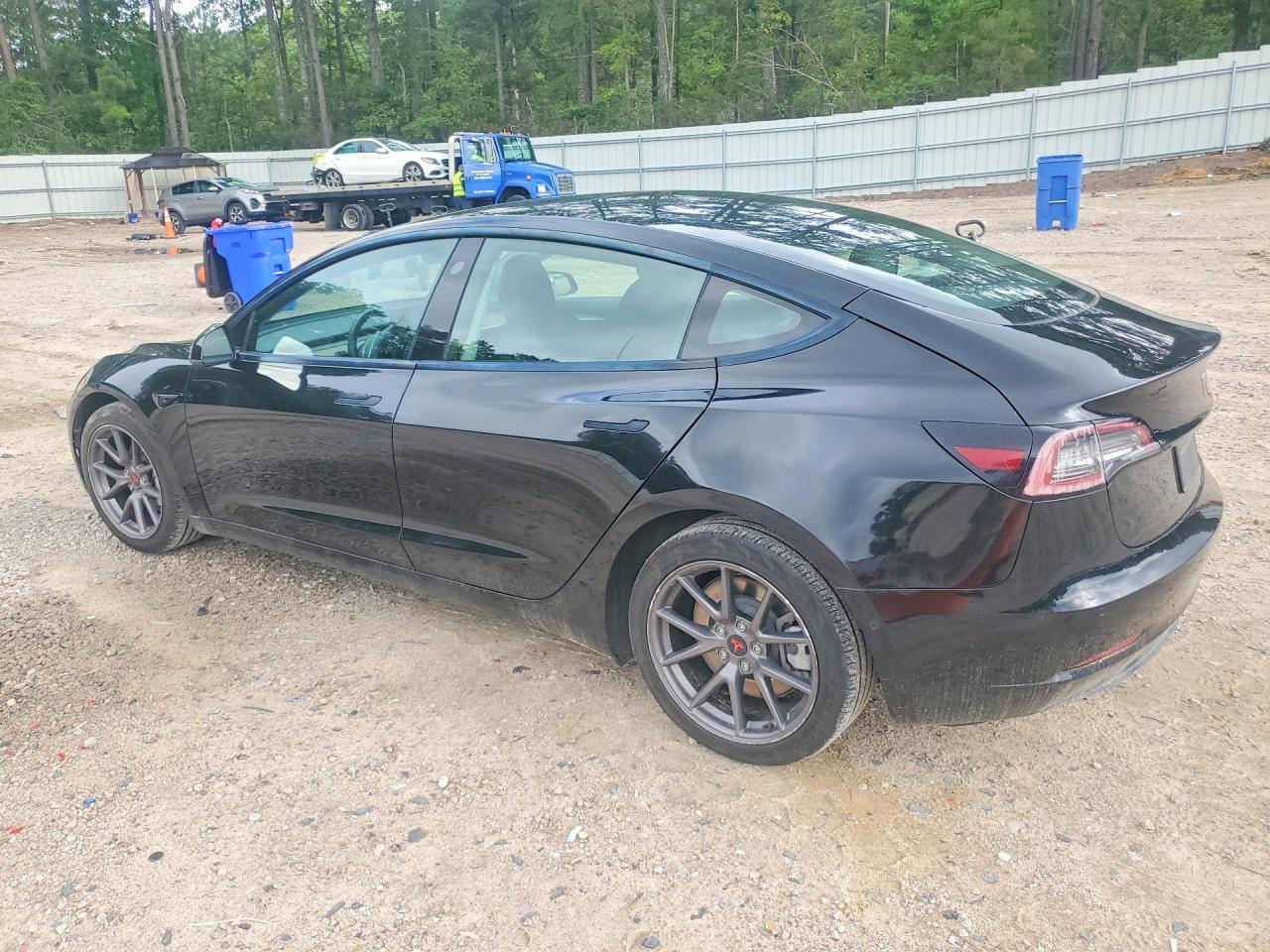 2021 Tesla Model 3 - Фото 2