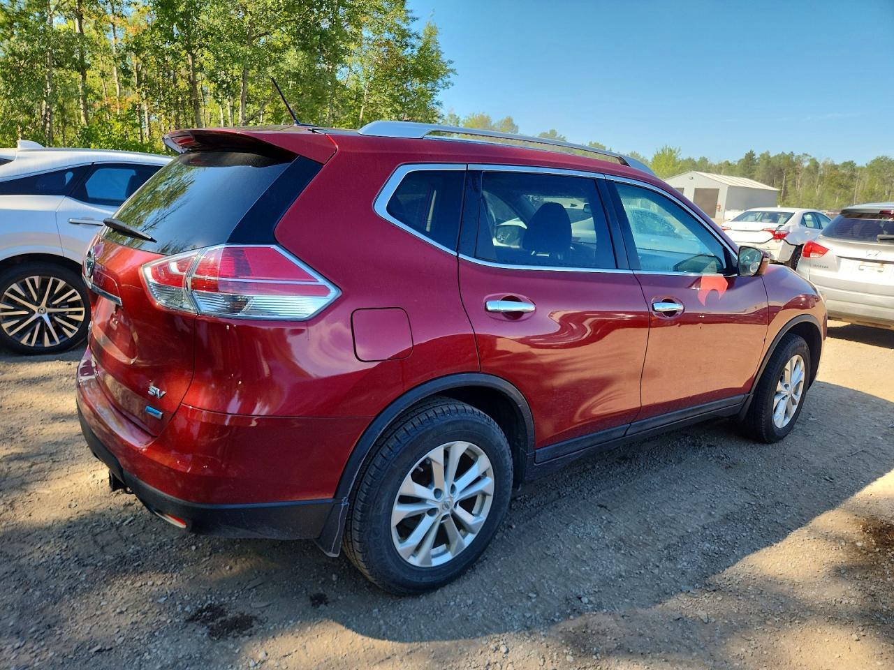 2015 Nissan Rogue S - Фото 3