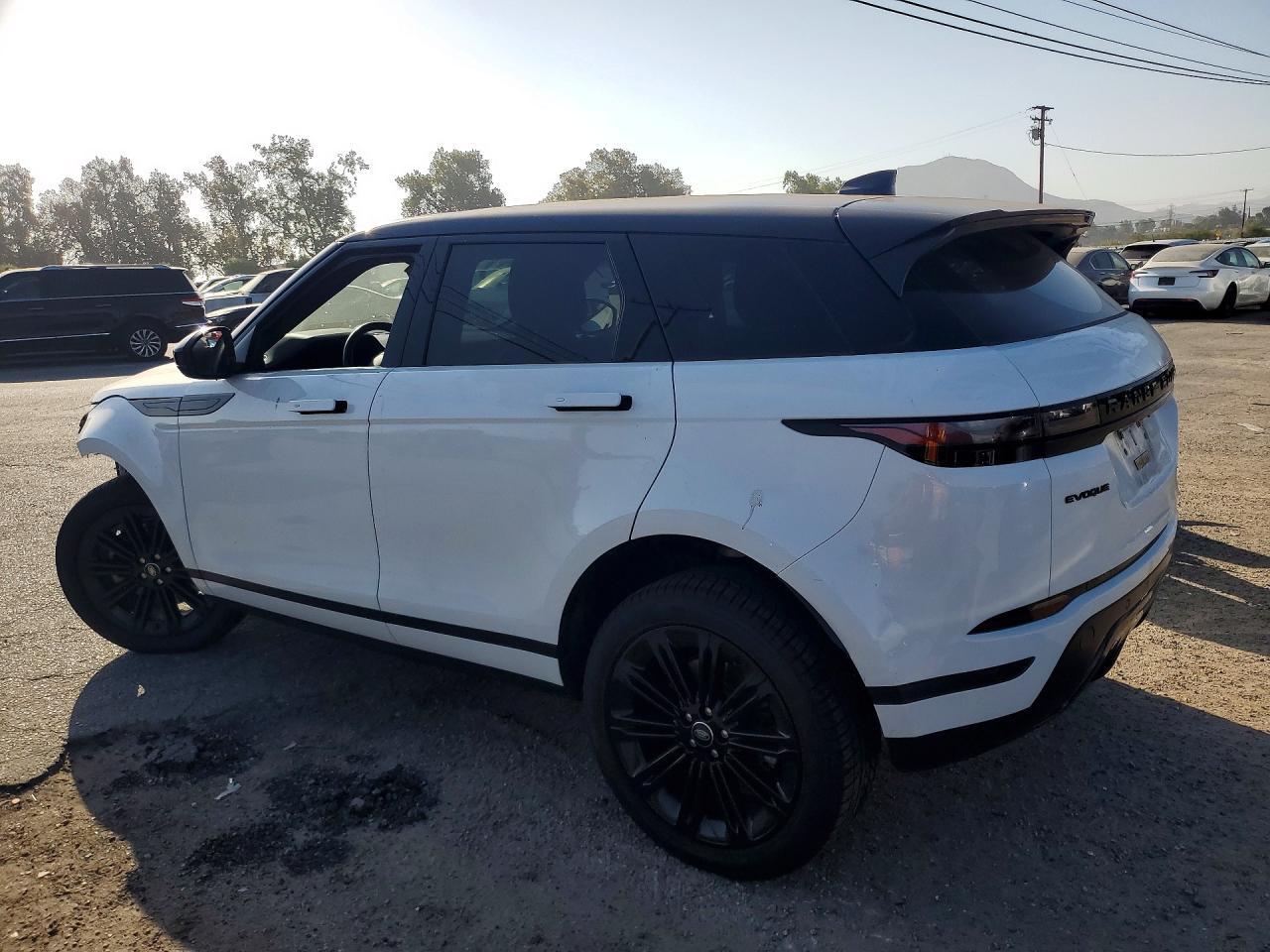 2024 Land Rover Range Rover Evoque S - Фото 2