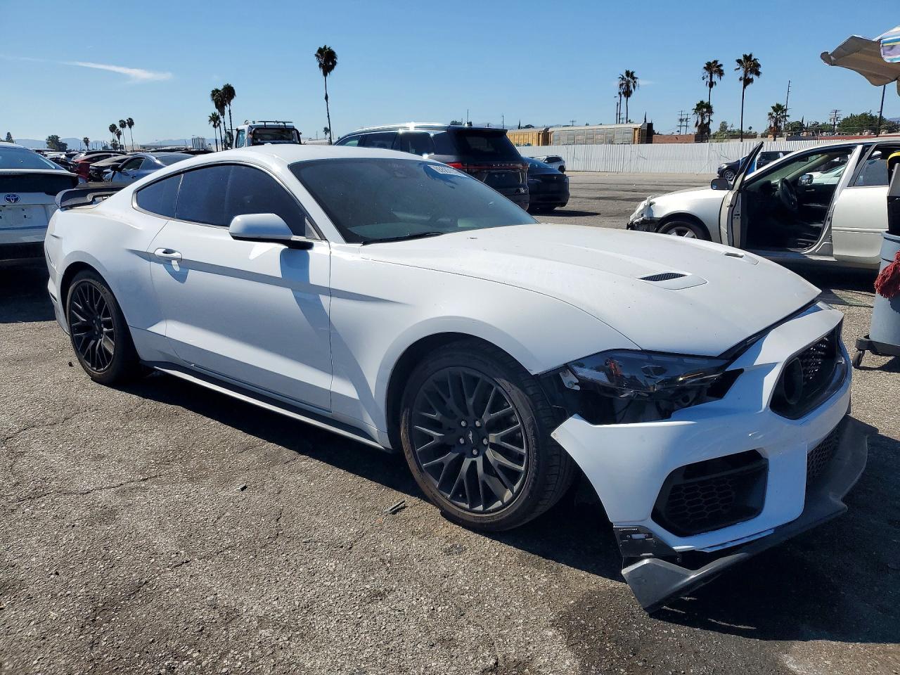 2022 Ford Mustang - Image 4