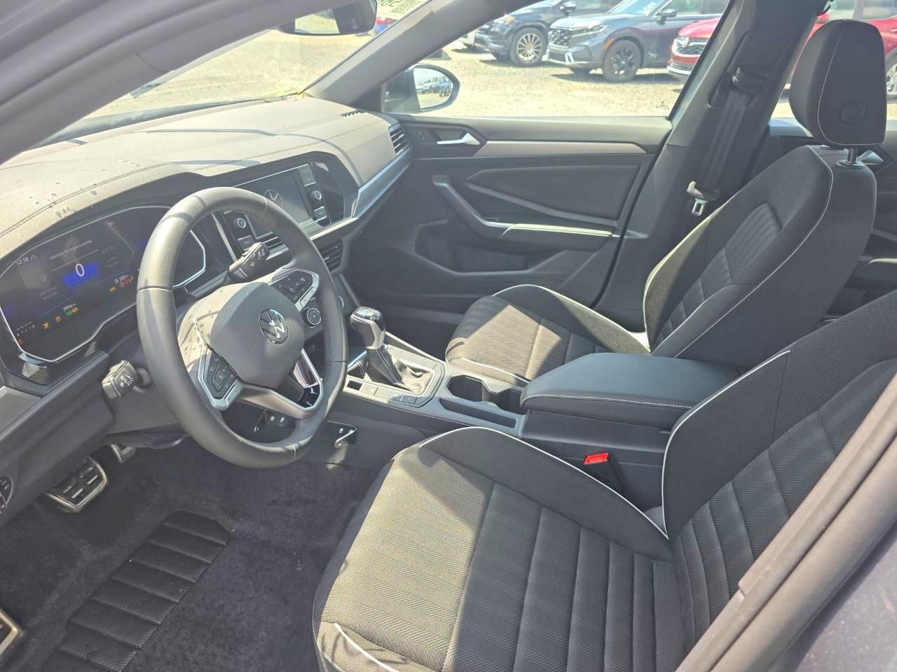 2024 Volkswagen Jetta Sport - Фото 7