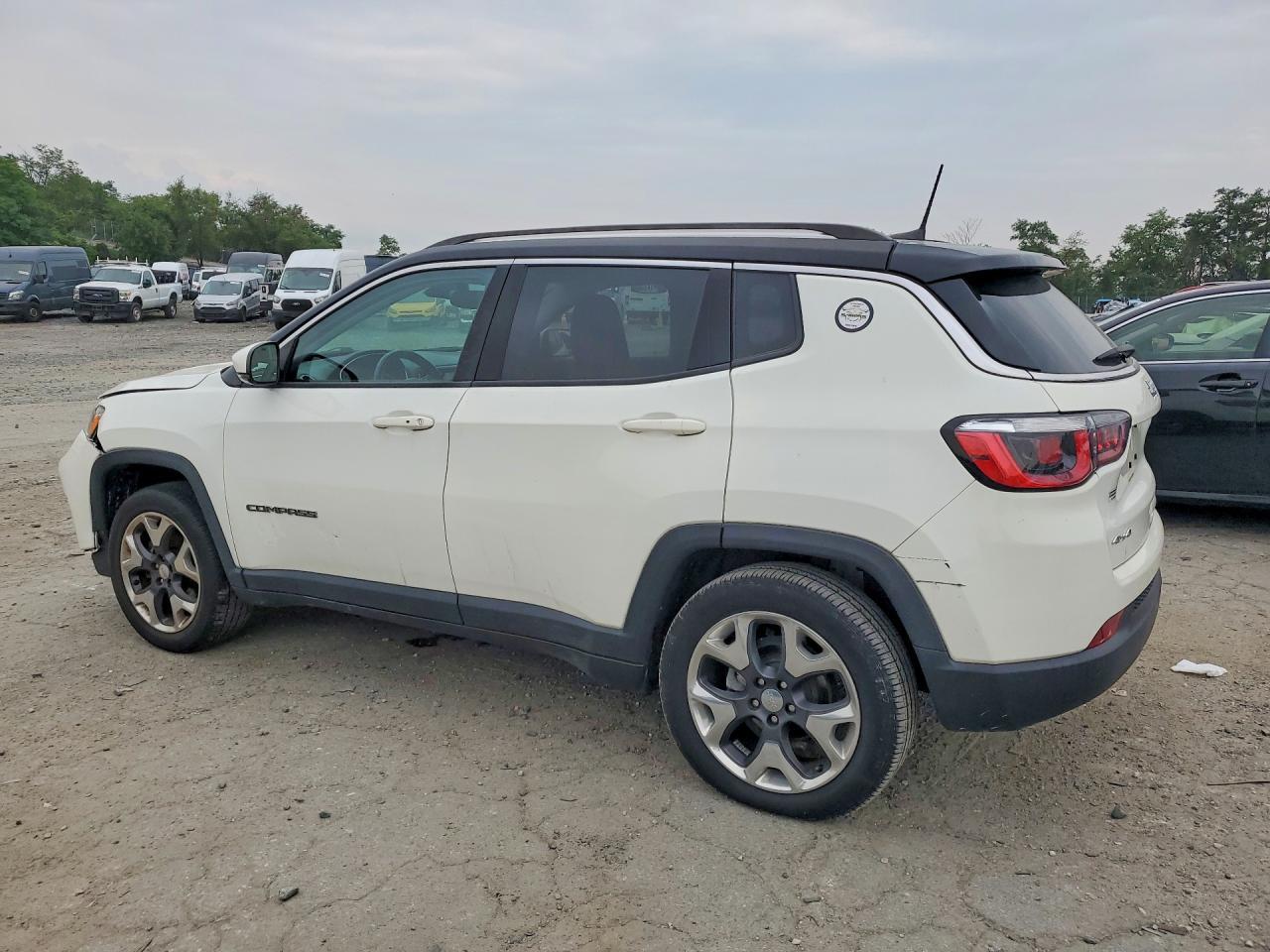 2018 Jeep Compass Limited - Фото 2